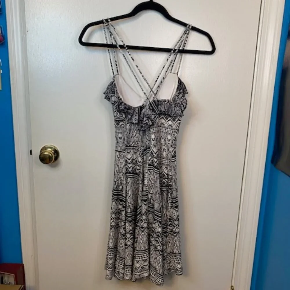 Jessica Simpson Black and white dress - Picture 6 of 8